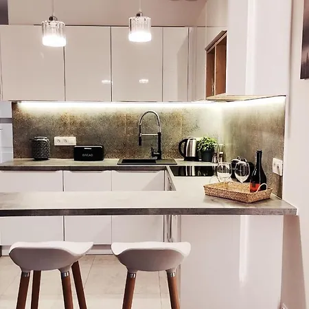 Sielska Zurawi Nad Jeziorem Ukiel Apartment *